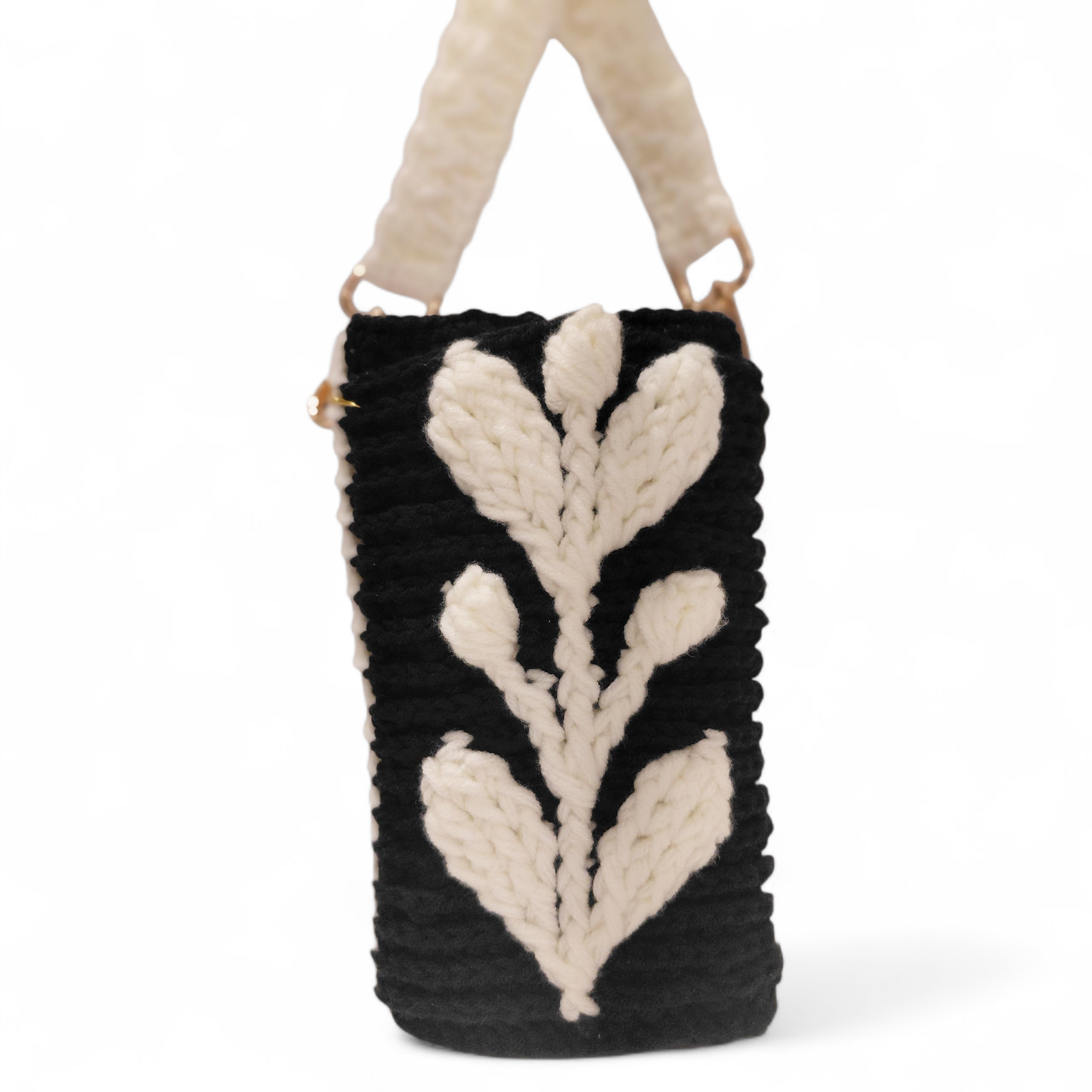 Woven Leaf Pouch — Black White - Image 2