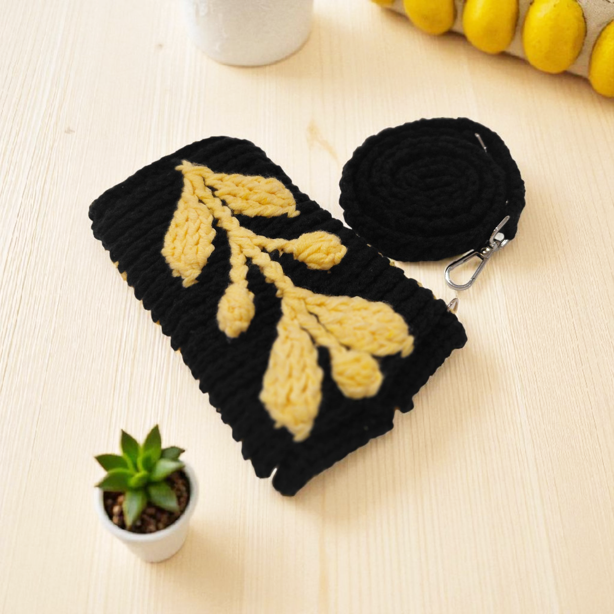 Woven Leaf Pouch — Black Yellow - Image 2